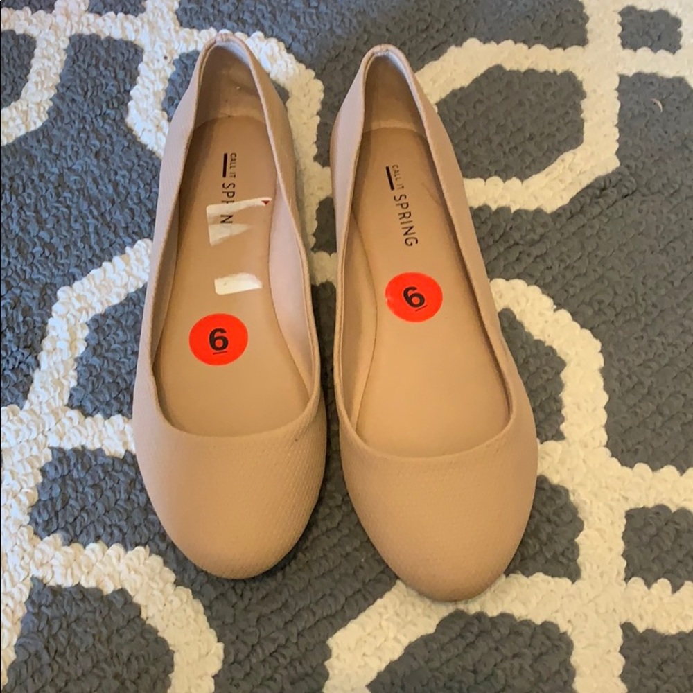 Nude flats